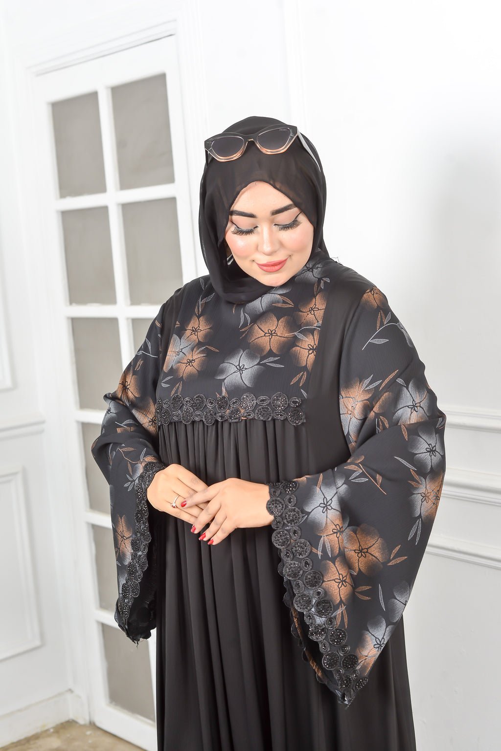 ROSES ABAYA